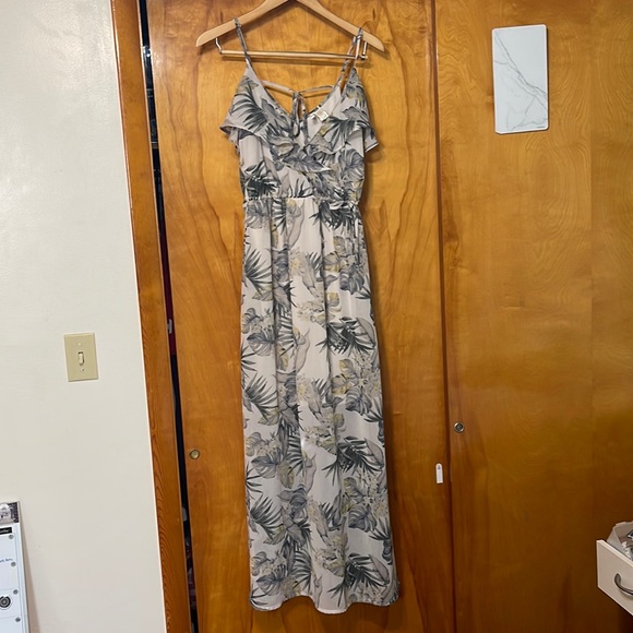 Japana Long dress, palm leaves and tropical pattern. With sewn in slip skirt. - Picture 1 of 6